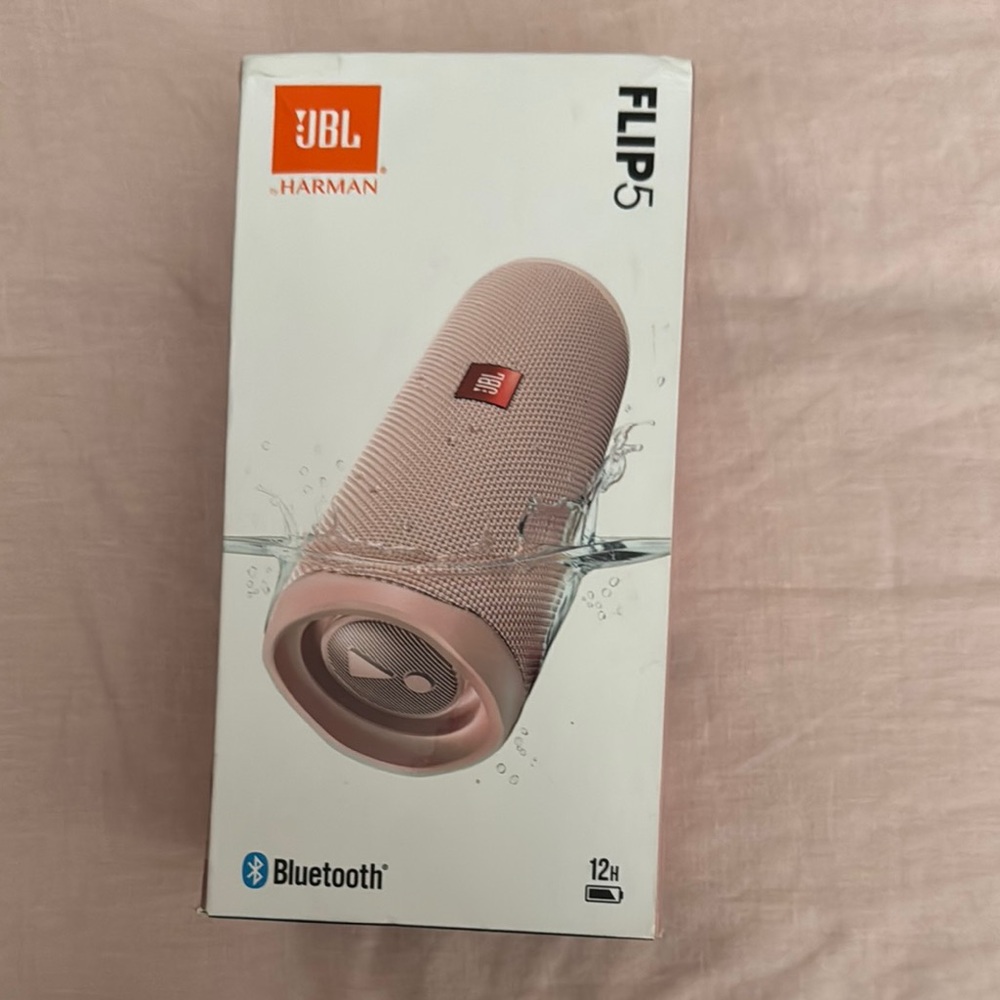 JBL Flip 5 Bluetooth Speaker - Blush Pink